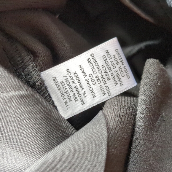 Loft Petite dress pants, from seamed Marissa Straight cut, black size 0P - Picture 4 of 5